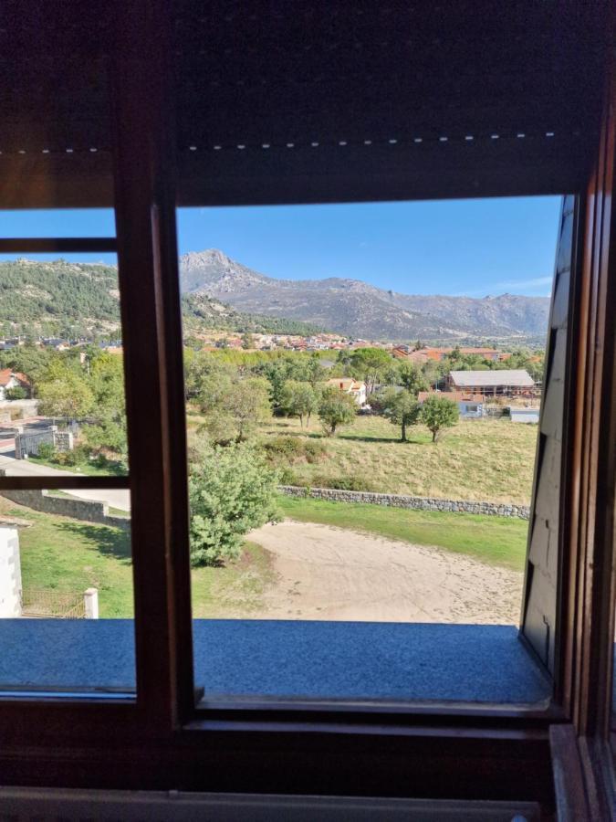 Hotel Rural Las Gacelas Becerril de la Sierra Bagian luar foto